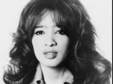 Ronnie Spector photo