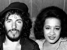 Ronnie Spector photo