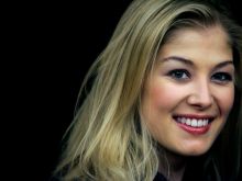 Rosamund Pike