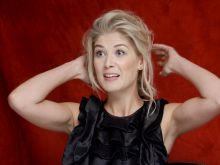 Rosamund Pike