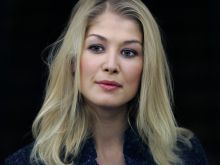 Rosamund Pike #20905 picture (Landscape Medium)