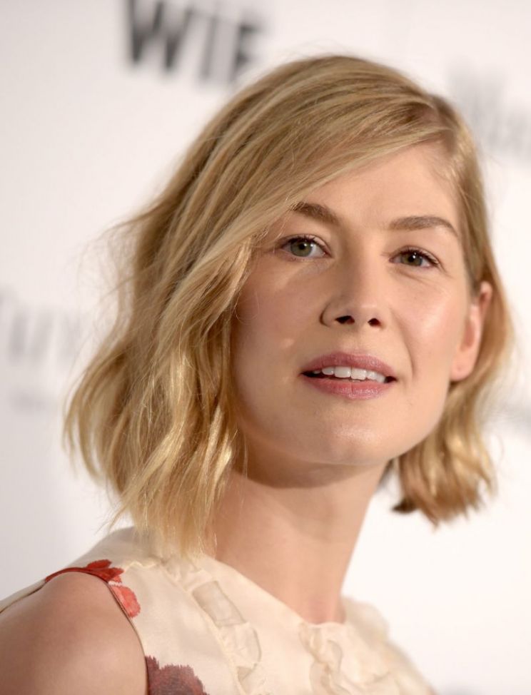 Rosamund Pike