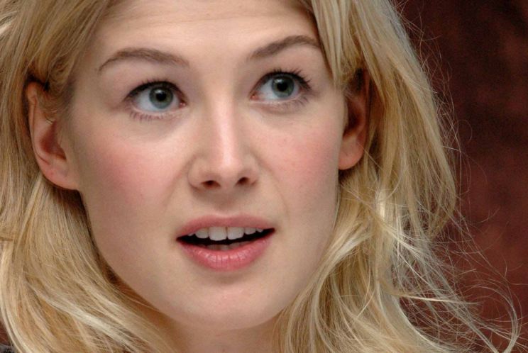 Rosamund Pike