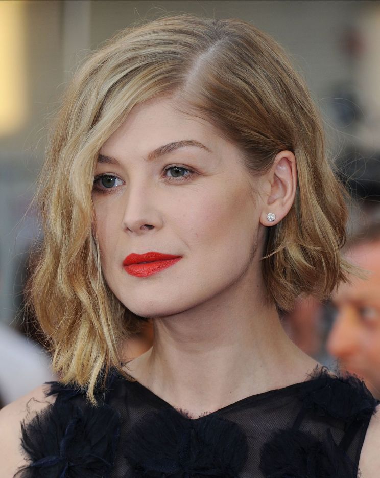 Rosamund Pike