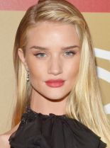 Rosie Huntington-Whiteley photo