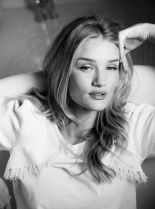 Rosie Huntington-Whiteley