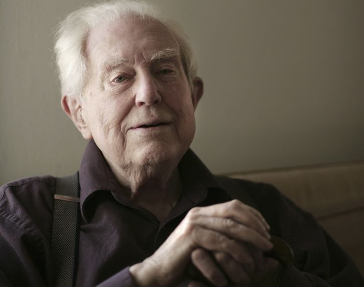 Ross Elliott