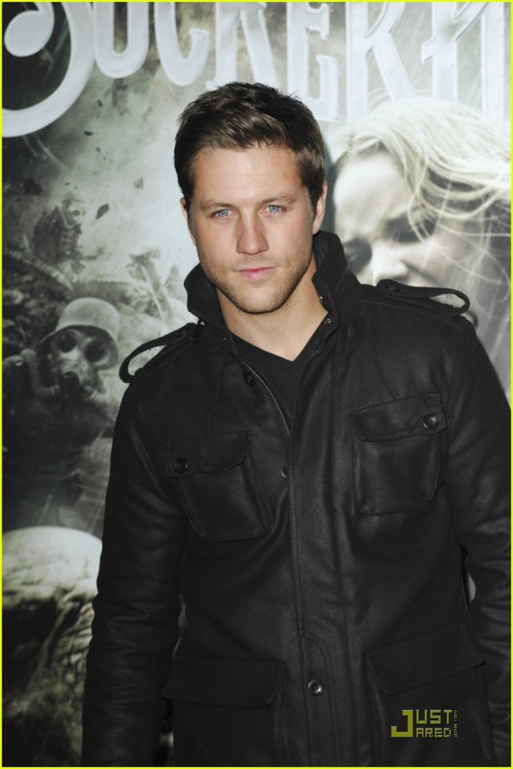 Ross Thomas