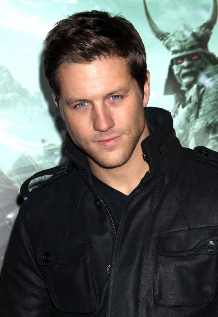 Ross Thomas