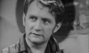 Roy Dotrice