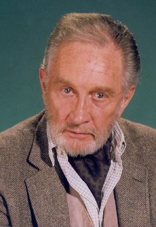 Roy Dotrice