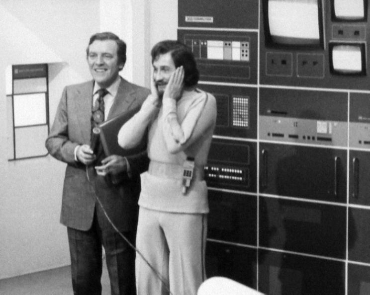 Roy Dotrice