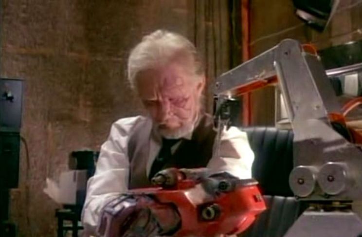 Roy Dotrice