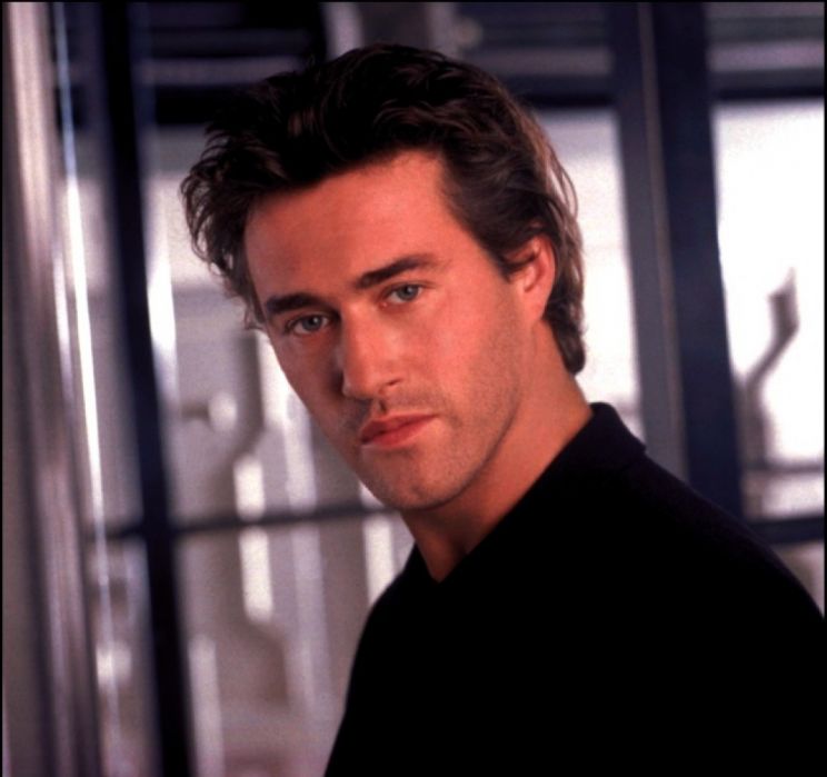 Roy Dupuis