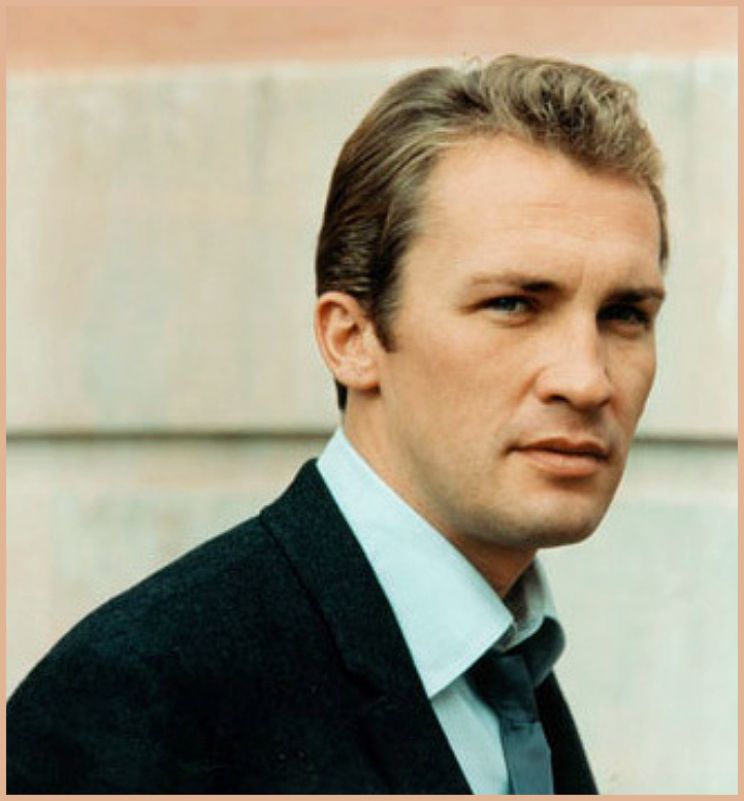 Roy Thinnes