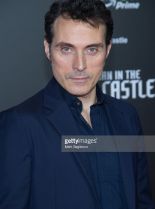 Rufus Sewell