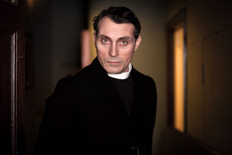 Rufus Sewell