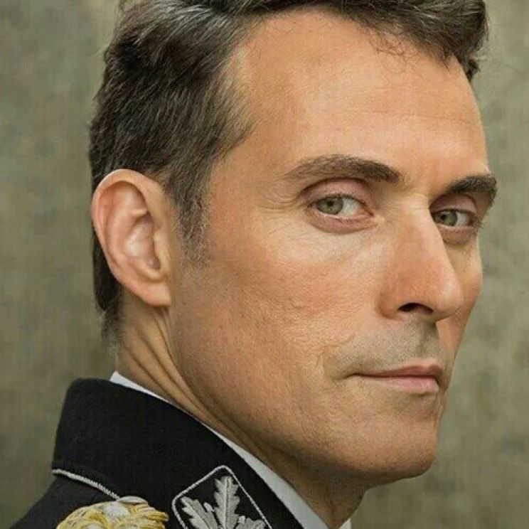 Rufus Sewell