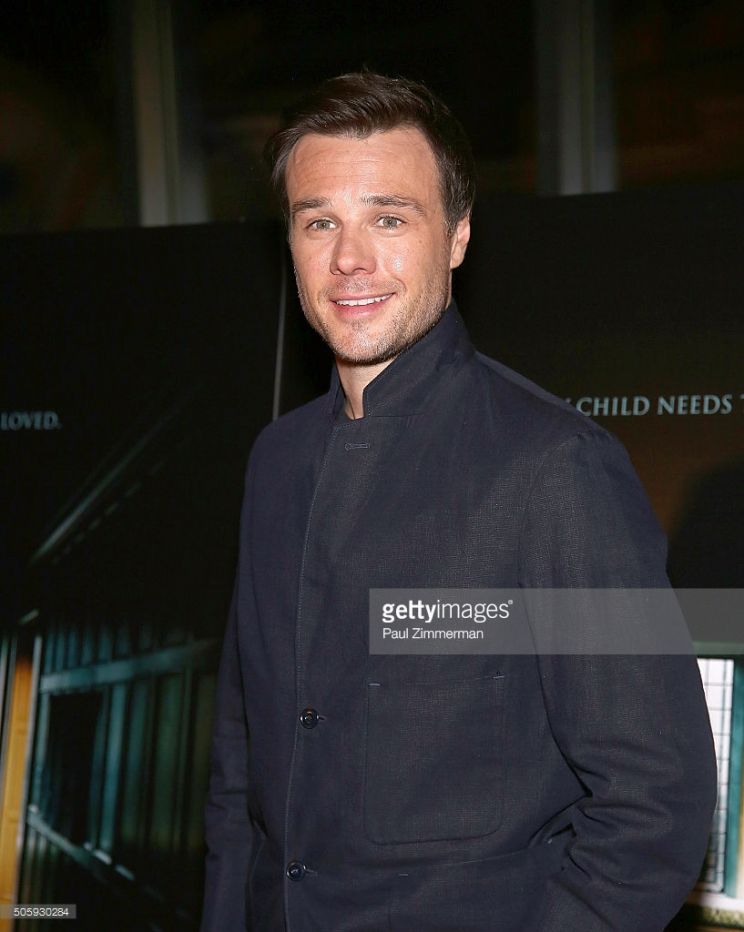 Rupert Evans