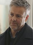 Rupert Graves