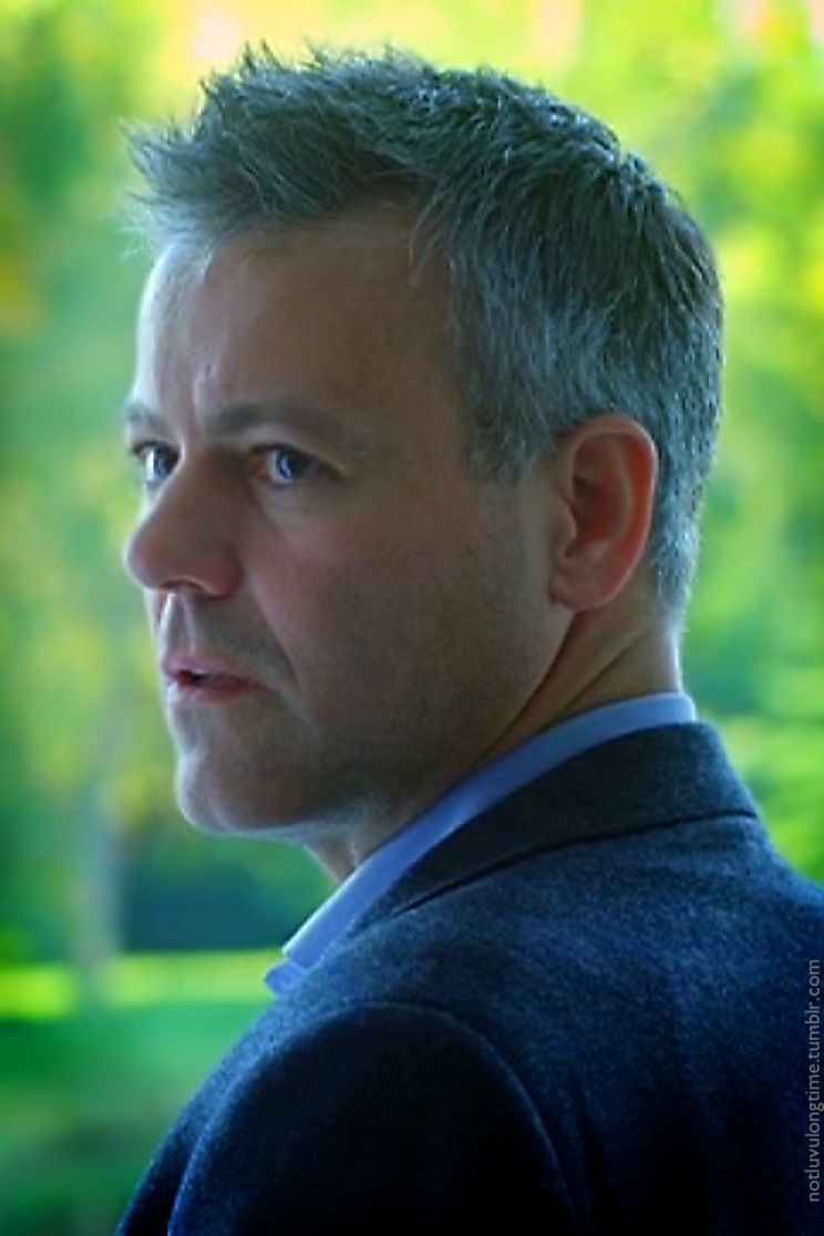 Rupert Graves