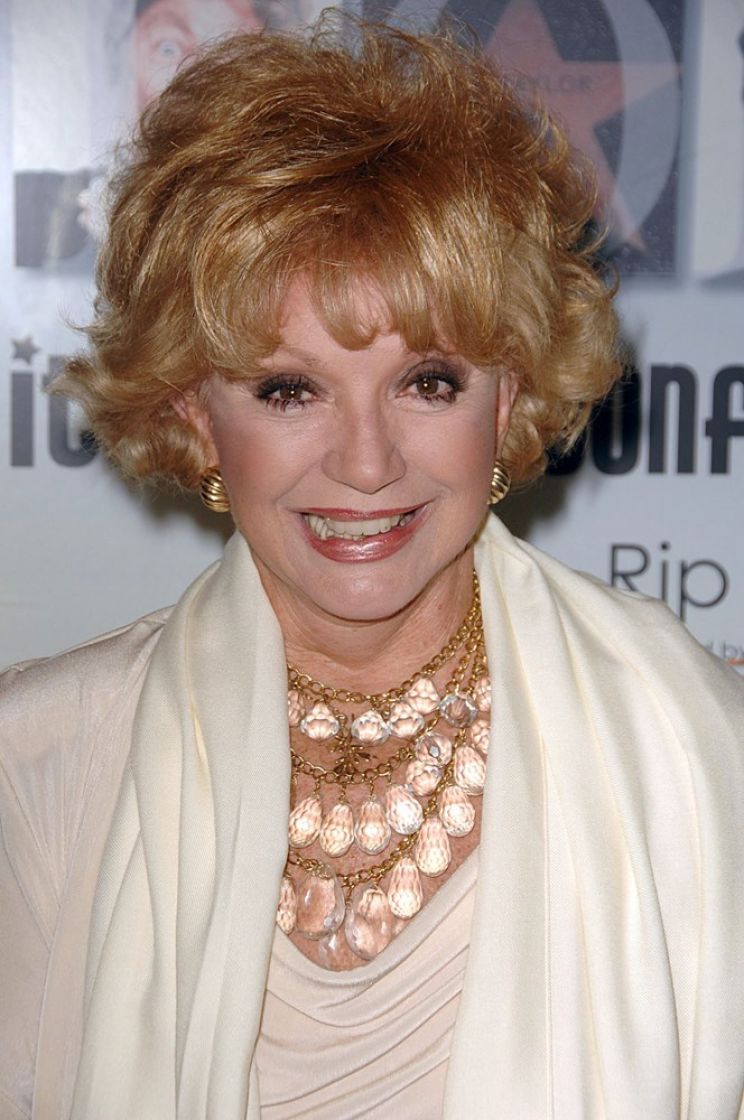 Ruta Lee