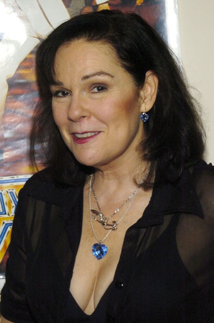 Rutanya Alda