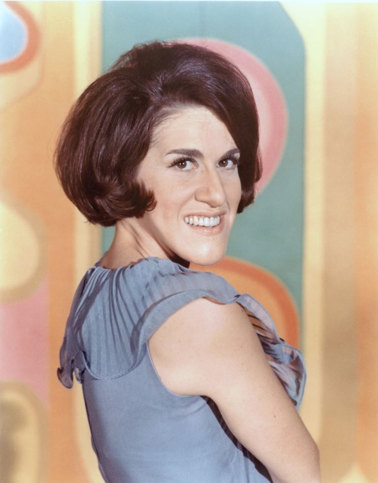 Ruth Buzzi