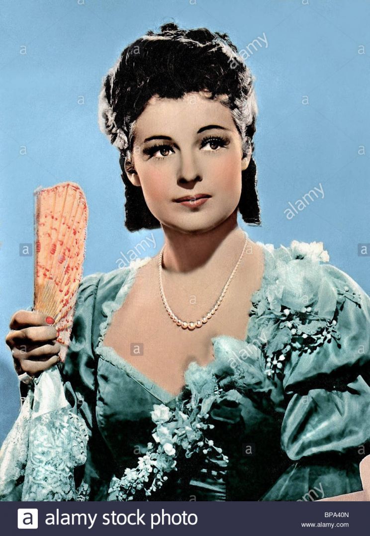 Ruth Hussey