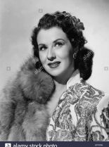 Ruth Warrick photo