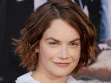 Ruth Wilson #43892 picture (Landscape Medium)
