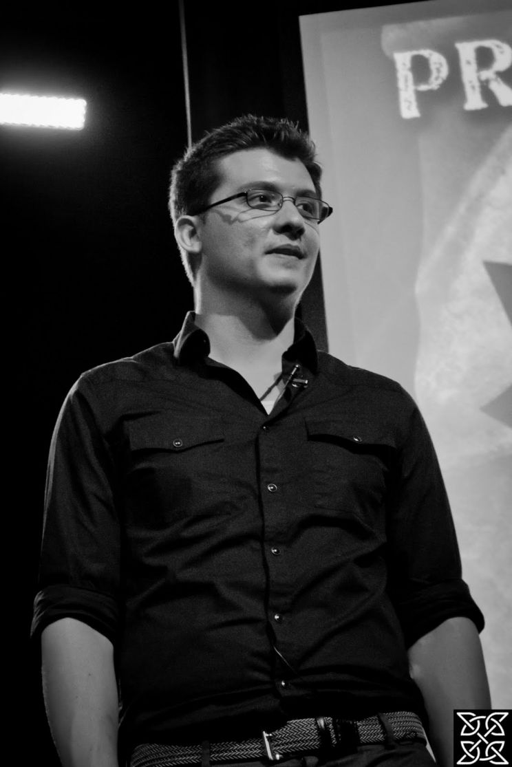 Ryan Buell