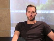 Ryan Hansen photo