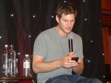 Ryan McPartlin photo