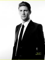 Ryan McPartlin photo