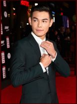 Ryan Potter photo