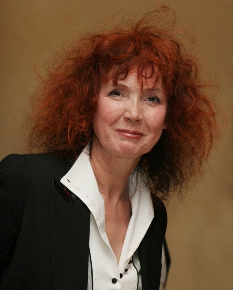 Sabine Azéma