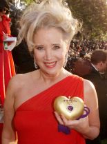 Sally Kirkland