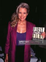 Sally Kirkland