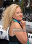 Sally Kirkland