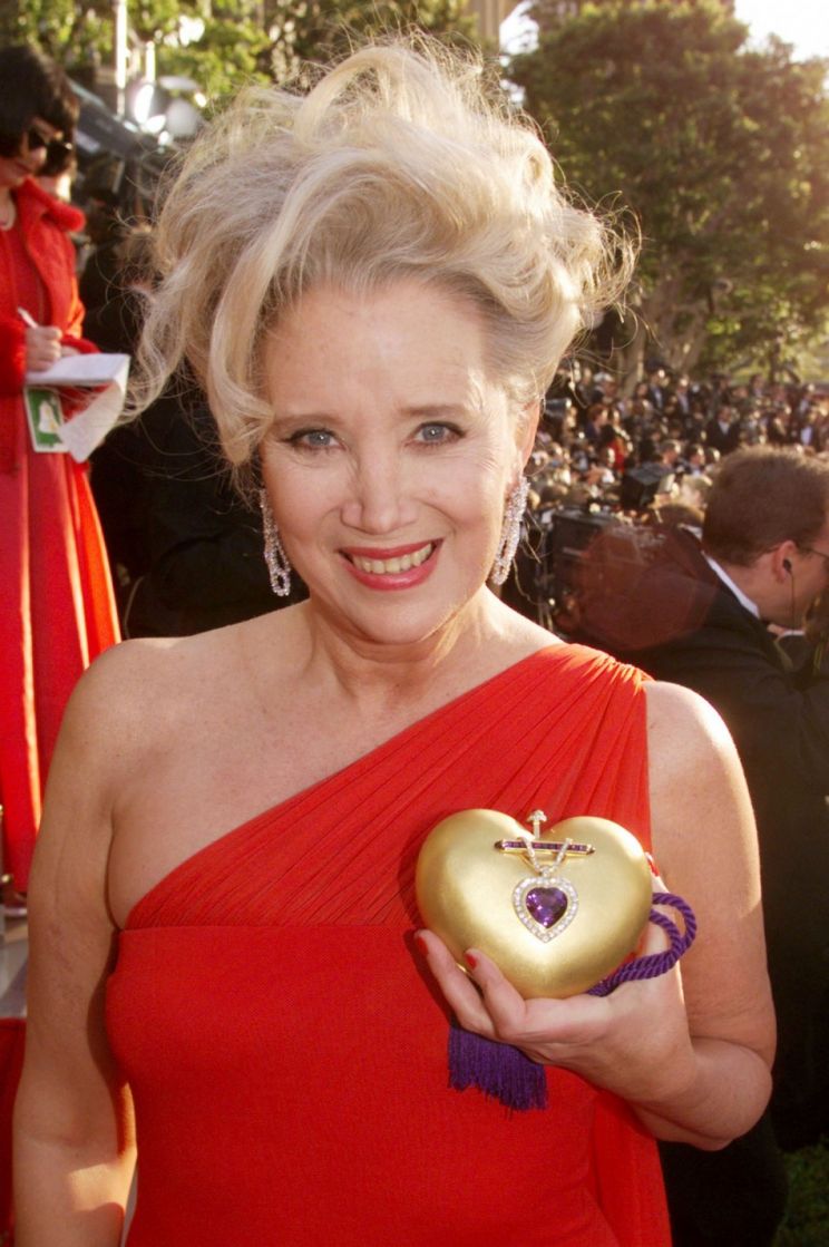 Sally Kirkland