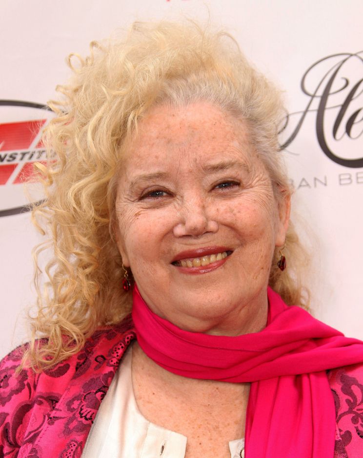 Sally Kirkland