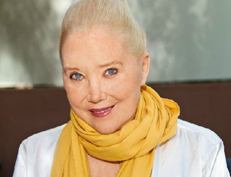 Sally Kirkland