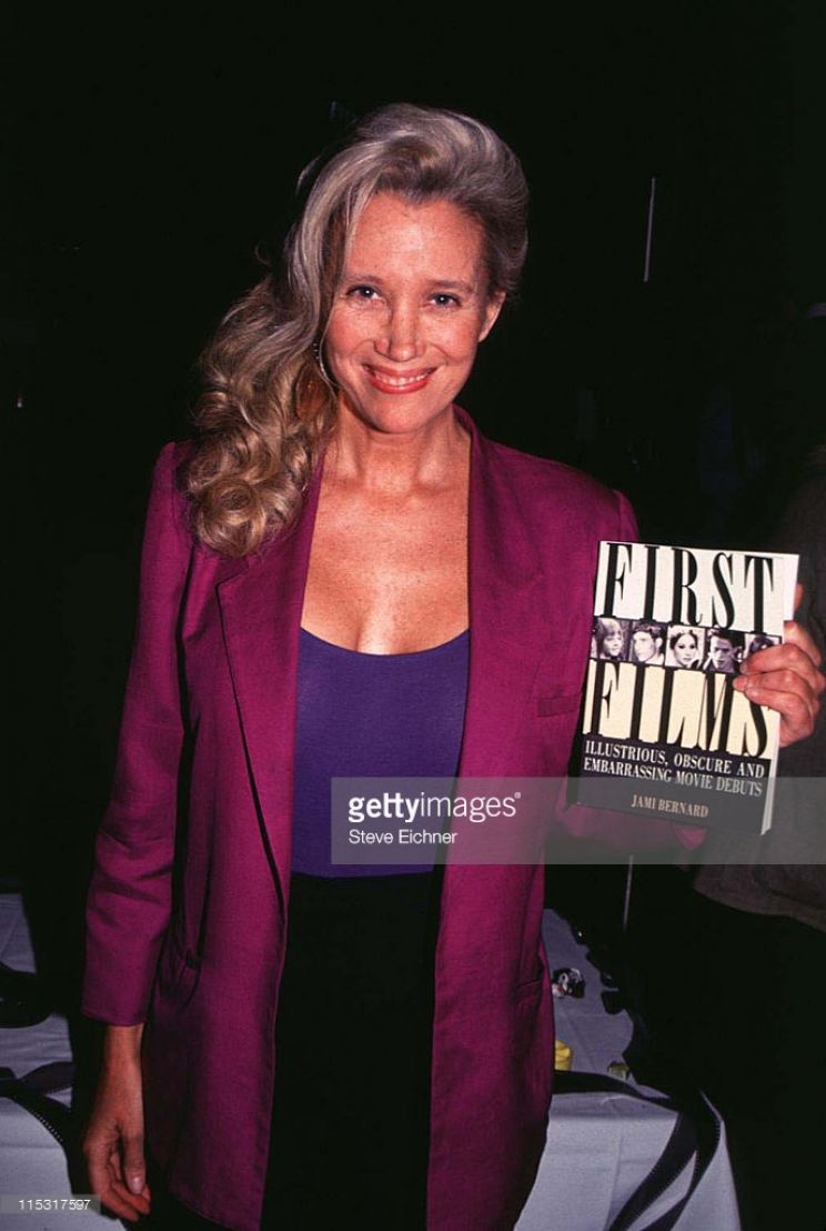 Sally Kirkland