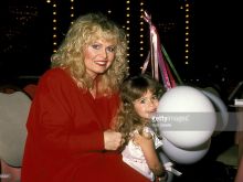 Sally Struthers