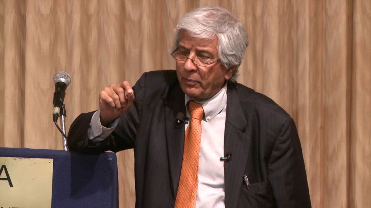 Salman Akhtar