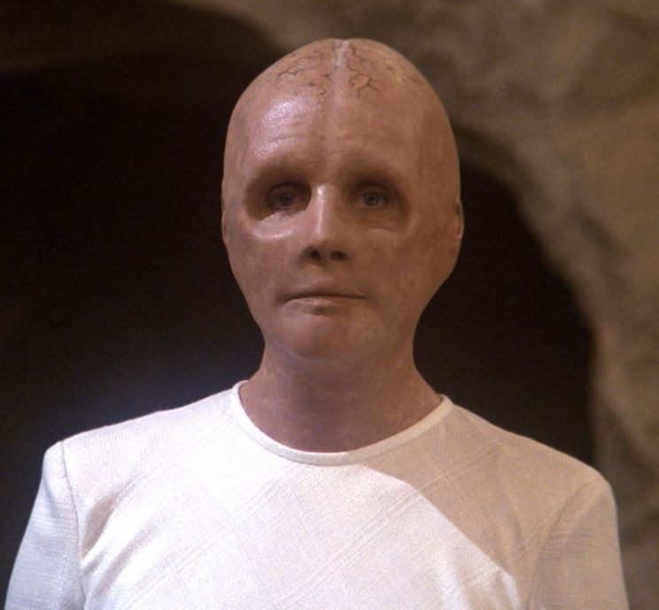 Salome Jens