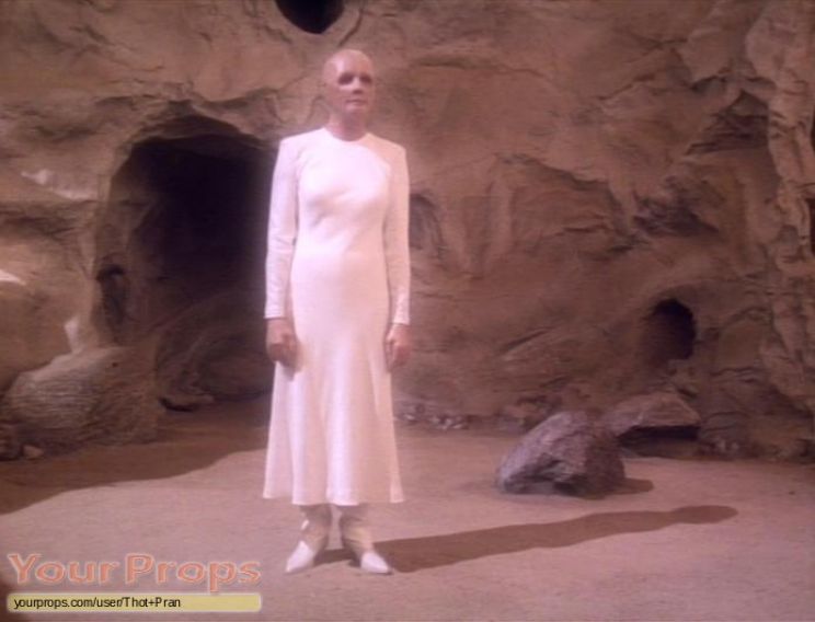 Salome Jens