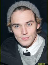 Sam Claflin