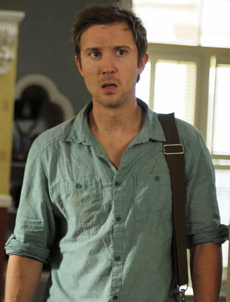 Pictures of Sam Huntington